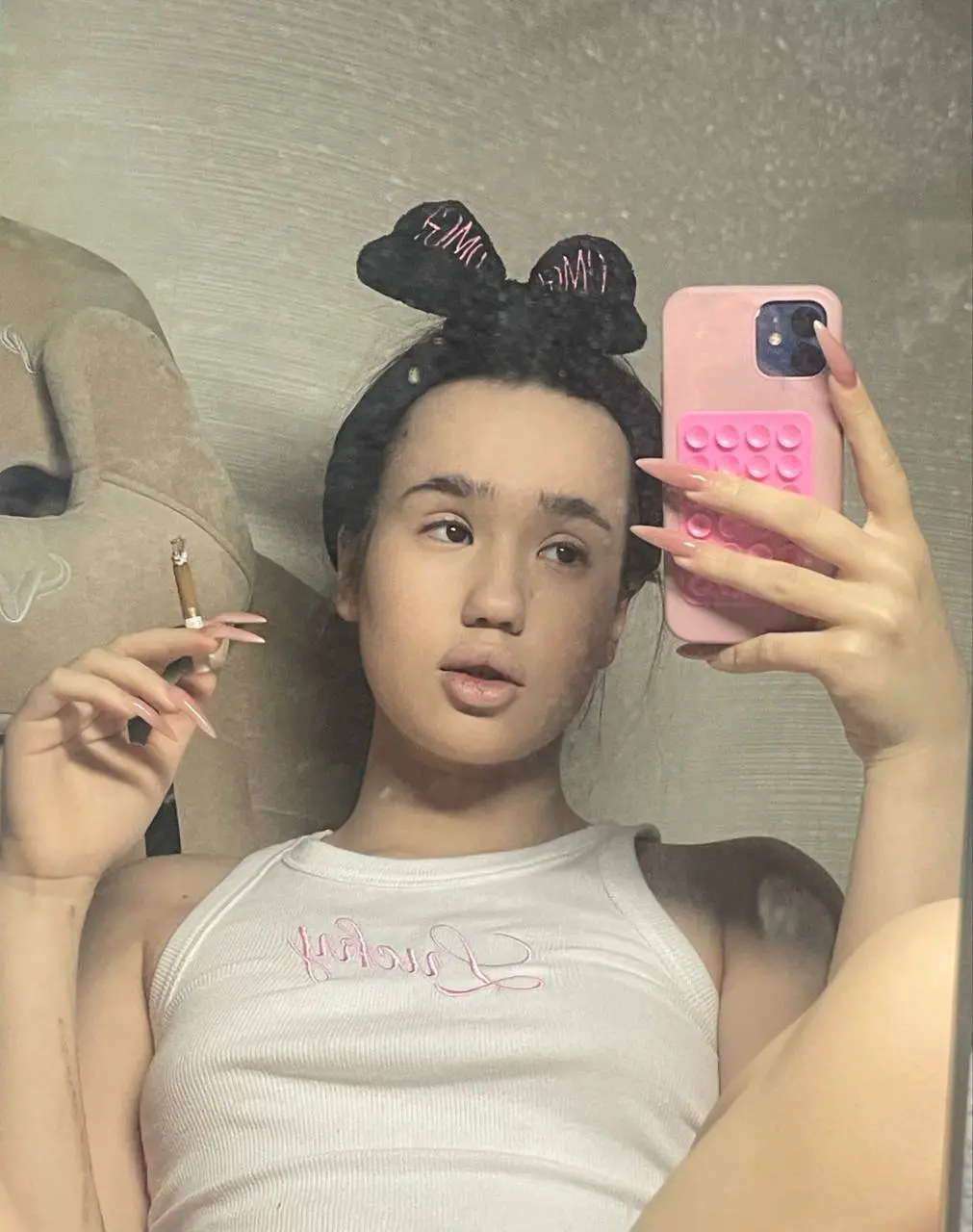 Неонова (Neonovva) слив фото 62