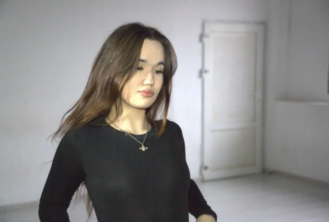 Неонова (Neonovva) слив фото 87